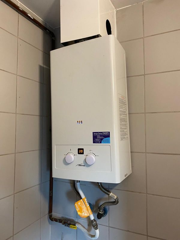 Calentador de gas Sime revisado por nuestro servicio técnico en Palma