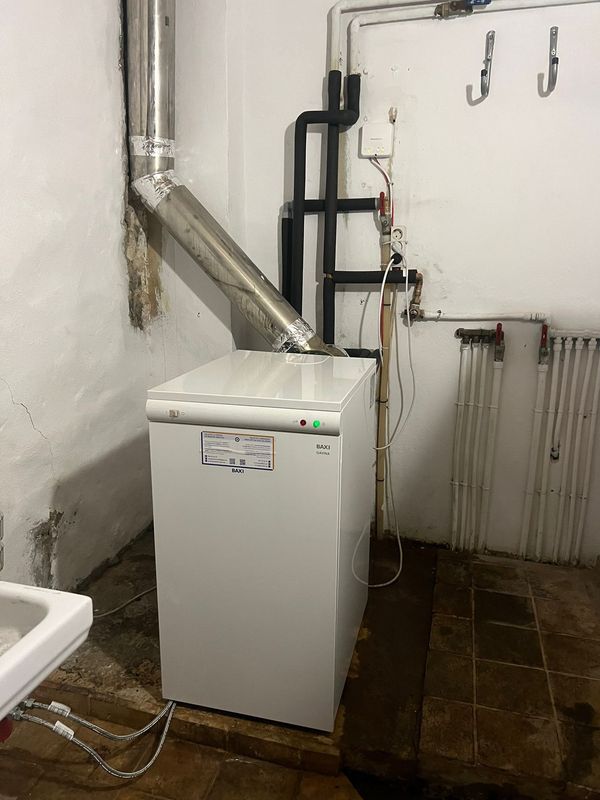 Caldera de gasóleo BAXI Gavina instalada y puesta en marcha en Mallorca